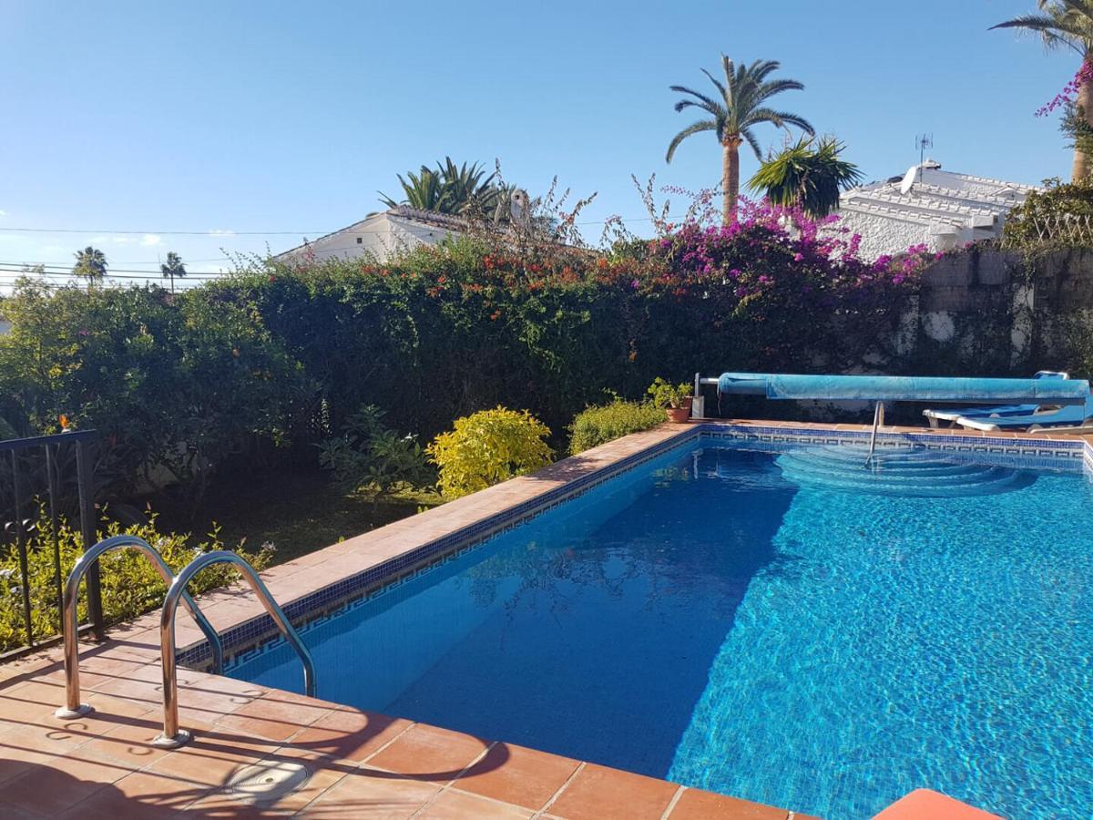 Bonita Villa En Nerja Casa Palomas Exterior photo